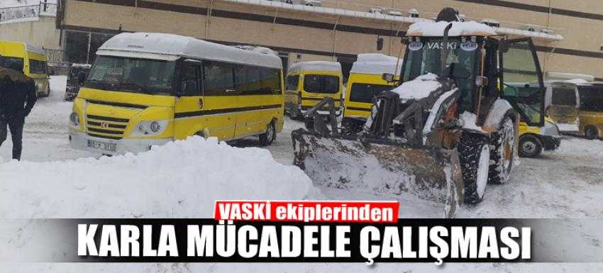 VASKİ ekiplerinden karla mücadele çalışması