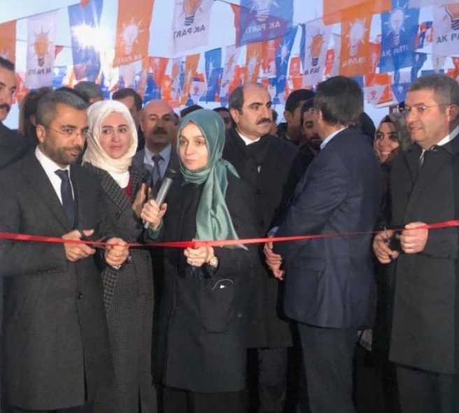 SEÇİM OFİSİ AÇILIŞINA YOĞUN İLGİ