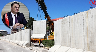 Van’da çift şeritli yola engel olan bariyerler kaldırılıyor