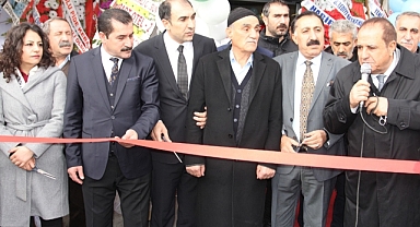 Van’da ŞEHRİ-VAN et lokantası gerçekleştirilen görkemli bir açılışla hizmete başladı