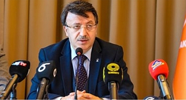 Kayhan Türkmenoğlu, vekillik için istifa etti