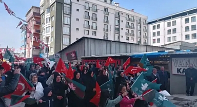 Yılmaz Kılıç seçim ofisi açılışında kayyımlara tepki gösterildi