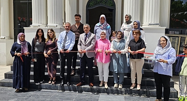 Halk eğitime bağlı usta öğreticiler hünerlerini sergiledi.
