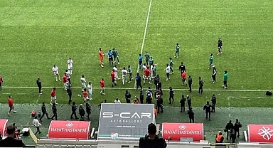 TFF Vanspor'un Hakkını Yedi.Vanspor FK, Bursaspor maçında sahadan çekildi!