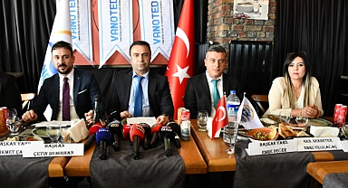 Van Otelciler ve Turizmciler Derneği’nin yeni üyeleri basınla bir araya geldi