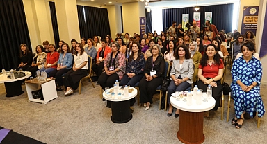 Kadın eşbaşkanlar ‘Demokratik Yerel Yönetimler Kadın Çalıştayı’nda buluştu