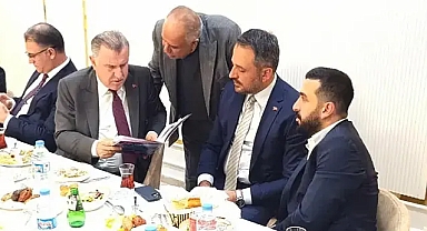 Kandaşoğlu, Van'ın sorunlarını Bakan Bak'a aktardı