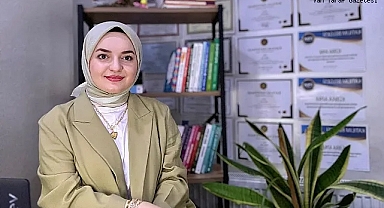 Kübra Apak'tan ÖĞRETMENLER GÜNÜMÜZ KUTLU OLSUN