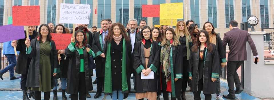 Avukatlardan 8 MART DÜNYA EMEKÇİ KADINLAR GÜNÜ BAŞIN GÜNÜ