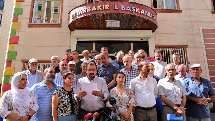 HDP Diyarbakır Eşbaşkanı: Siyasi bir oyundur, emniyet aileleri yönlendiriyor