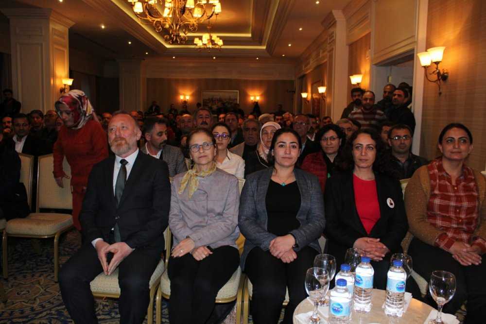 Temelli, İpekyolu Proje Tanıtım Toplantısında Konuştu : Halkımıza söz veriyoruz!