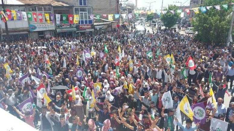 HDP Van adaylarını Erciş’te halka tanıttı