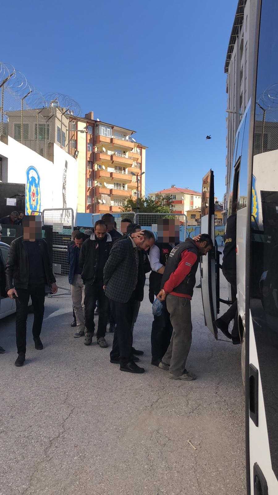 2 Yıl önce Cinayet islediler ZANLILARI YAKALANDI