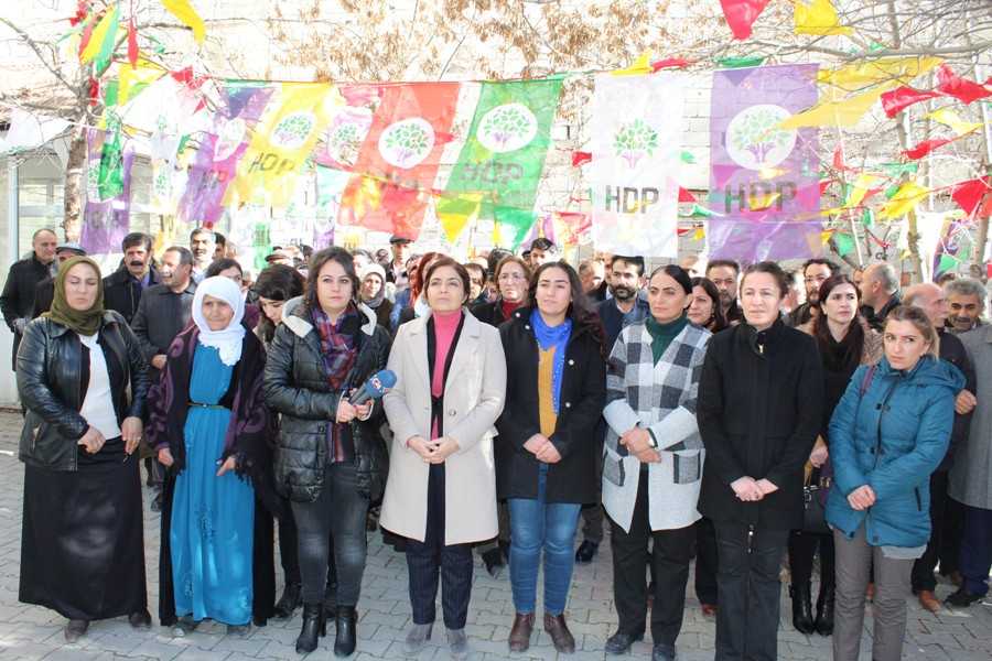 VAN HDP IL ÖRGÜTÜNDEN SERT TEPKI...