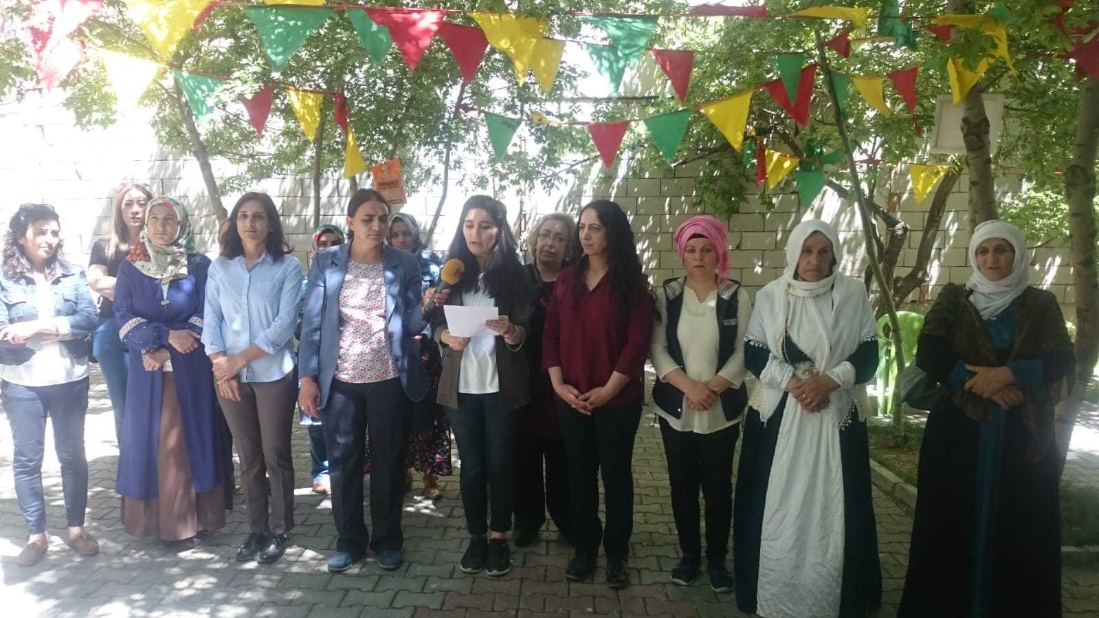Kadına şiddet ve çocuk istismarı Van’da protesto edildi