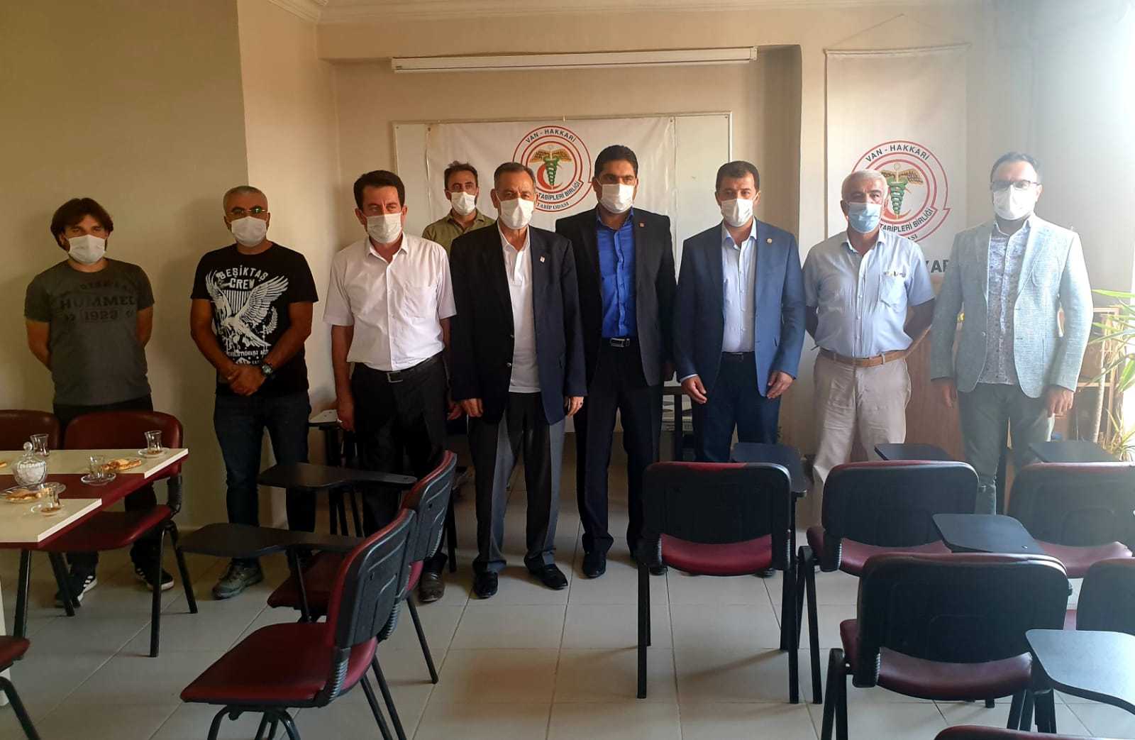CHP'li KURUKCU'dan VAN TABİPLER ODASINA DESTEK ZİYARETİ