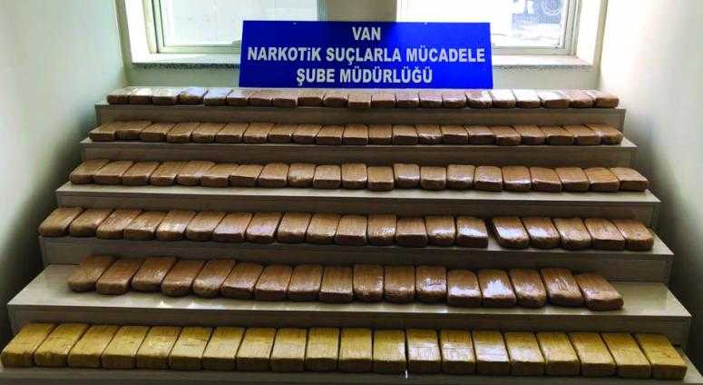 Edremit'te 61 kilo eroin ele geçirildi