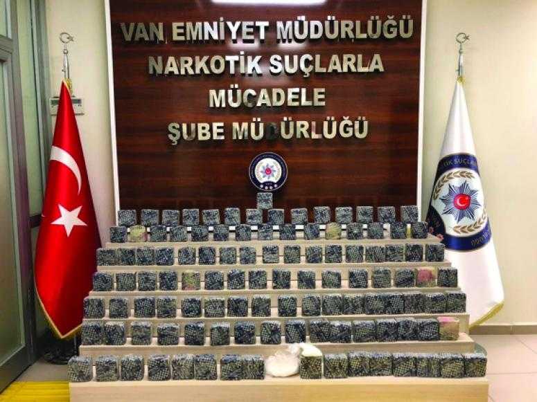 Minibüste 57 kilo eroin ele geçirildi