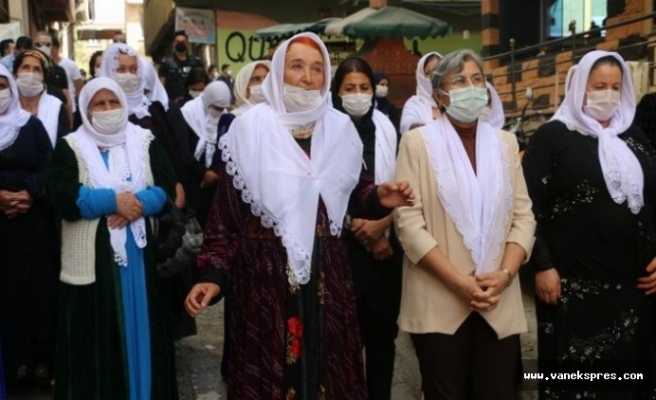 Hakkarili Kadınlar: Barış deklarasyonunun sesi olalı