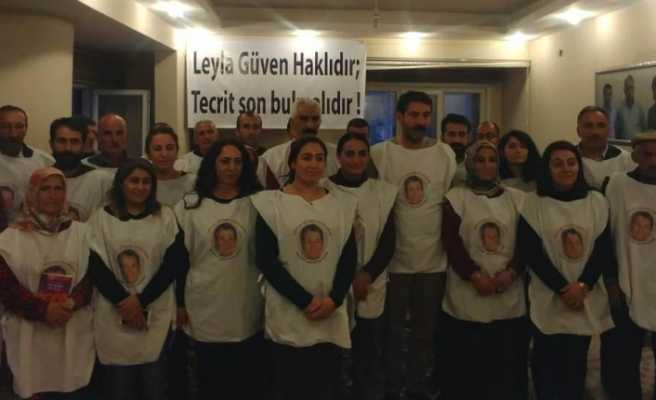 Van’da açlık sona erdi : Daxwazîya Leyla'yê daxwaza me ye