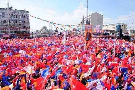 Yeni Yüzler olmalı Eskiler Gitmeli...