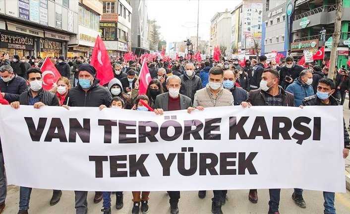 Van’da Gara şehitleri için yürüyüş düzenlendi