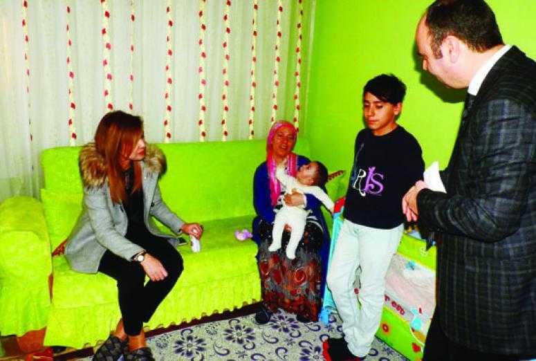 Kaymakam Uçar, engelli Umutcan’a sahip çıktı