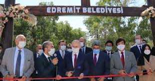Bakan Karaismailoğlu, Edremit’teki parkın açılışını yaptı
