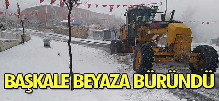 Başkale Beyaza Büründü