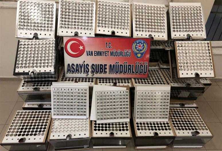 Van Polisi kumar oynatılan mekânı bastı