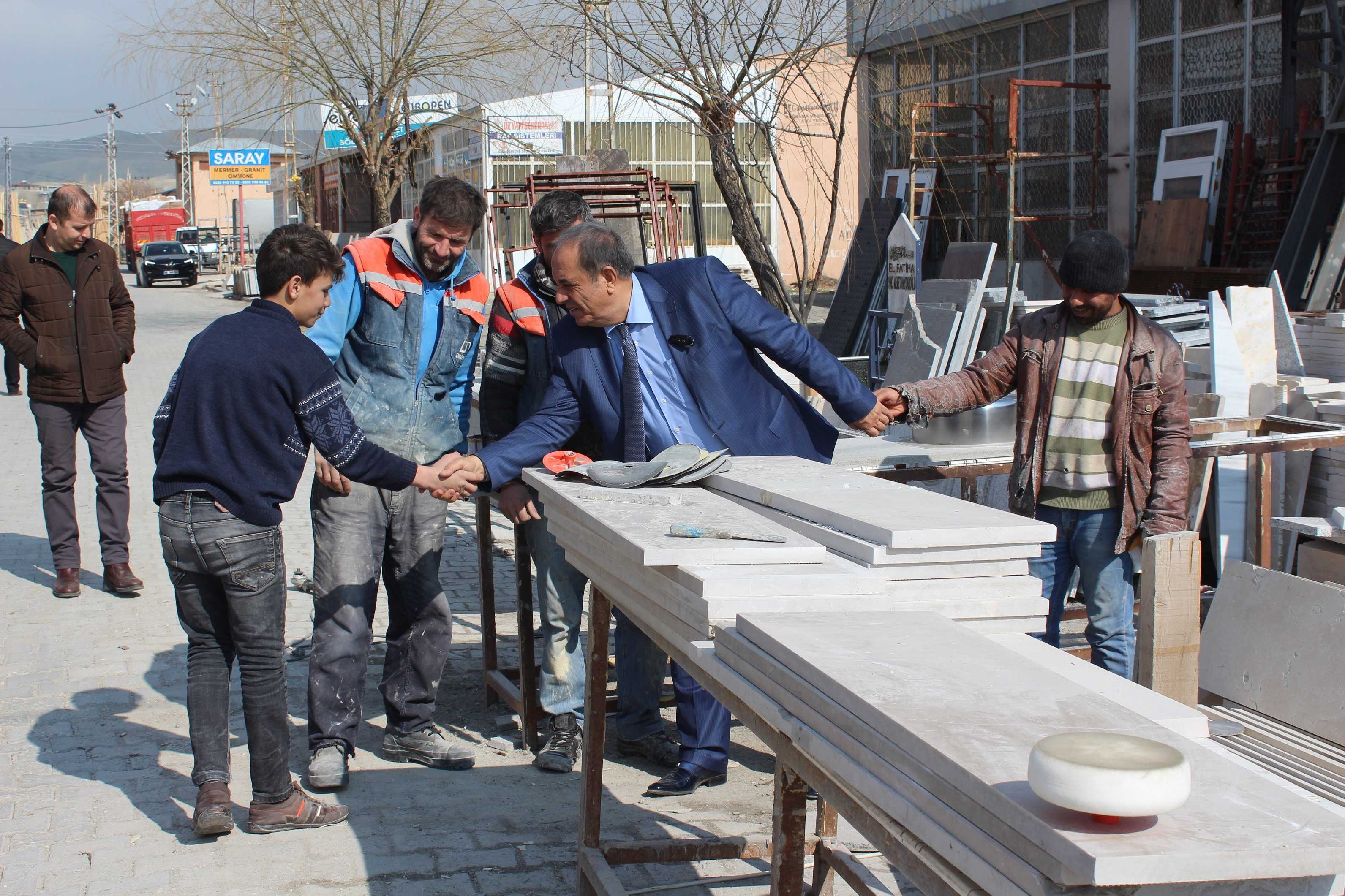 Zahir Kandaşoğlu Marangozlar Sitesi Esnafını Ziyaret Etti.(FOTO GALERİ)
