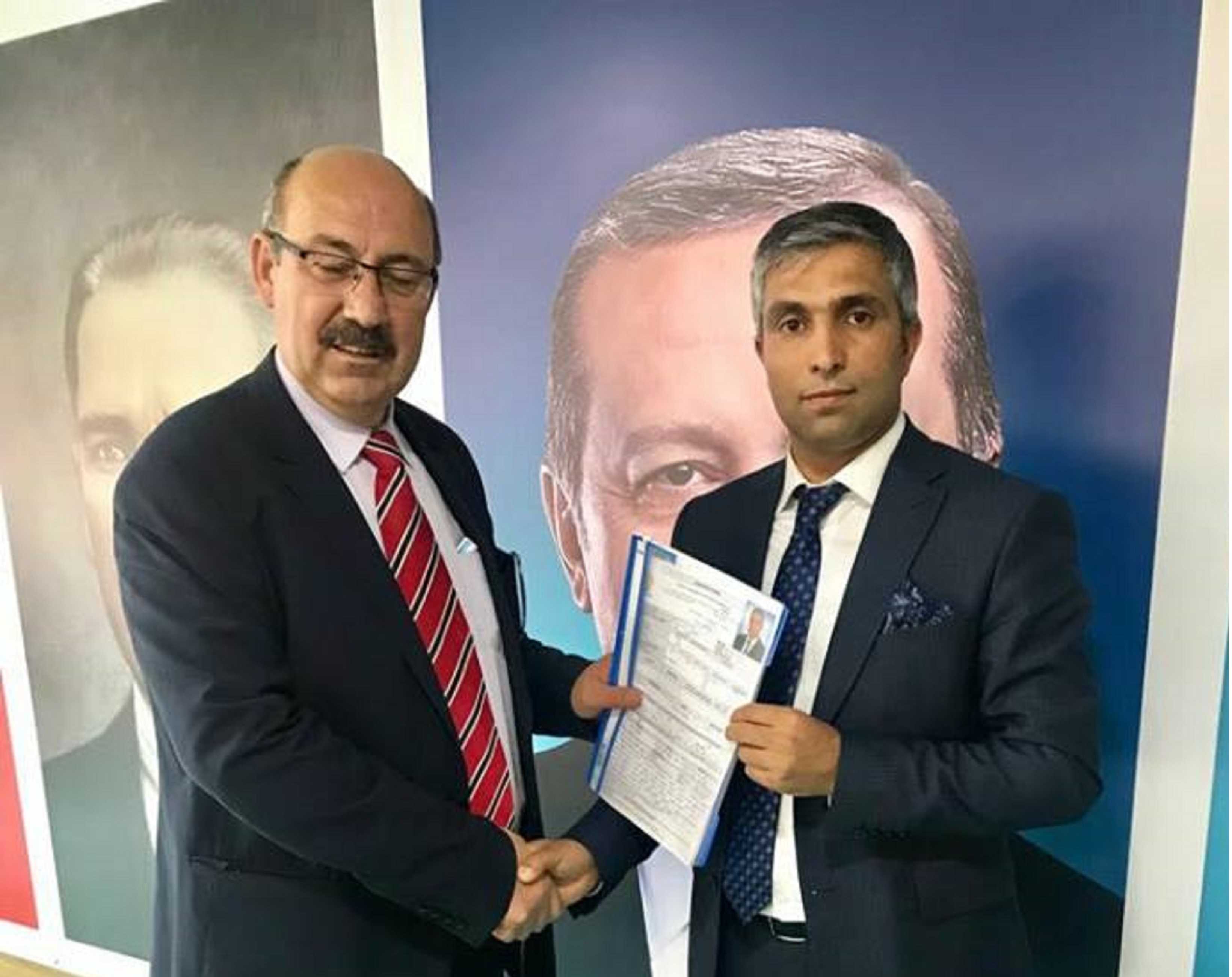 12 Yıllık Siyasal ve Genç İş Adamı Sıracettin Ünlü Aaday Adayı oldu.