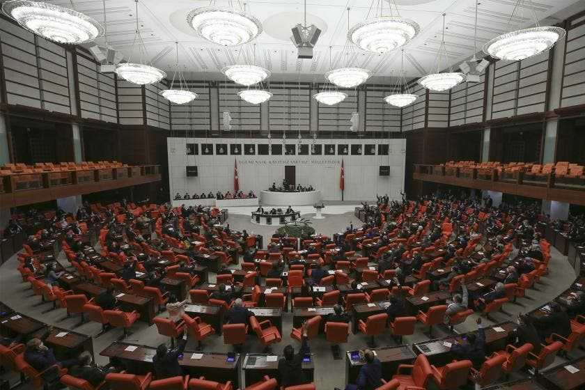 45 milletvekilinden kayyım önergesi