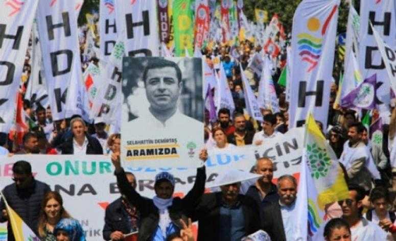 HDP'DEN ÇAĞRI TÜM HALKINIZLA ADAYLARIMIZI KARŞILAYALIM