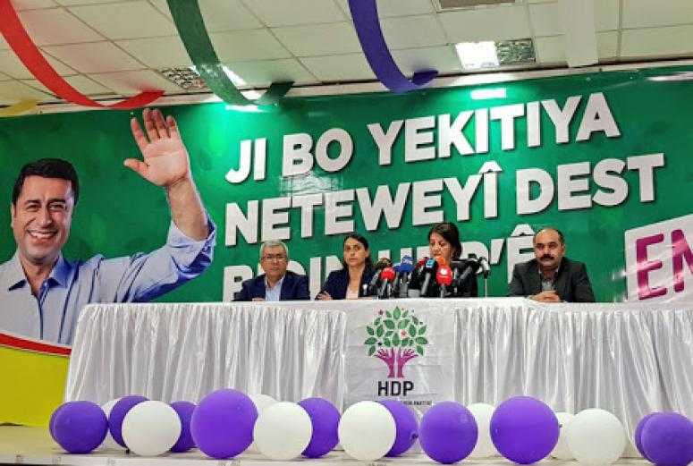 HDP ÇÖZÜM DEKLARASYONUNU AÇIKLADI : KÜRT SORUNU STATÜ SORUNUDUR