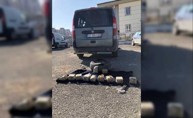 Araç Lastiğinde Eroin Sevkiyatı