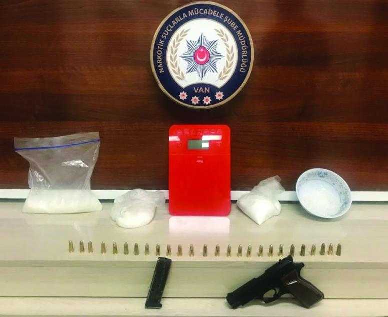 İranlı şahsın ikametinde uyuşturucu ele geçirildi