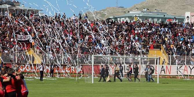 BELEDİYE VANSPOR'A KİMLER DESTEK VERDİ O İSİMLER...
