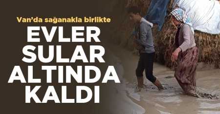 Van'da evler su altında kaldı!