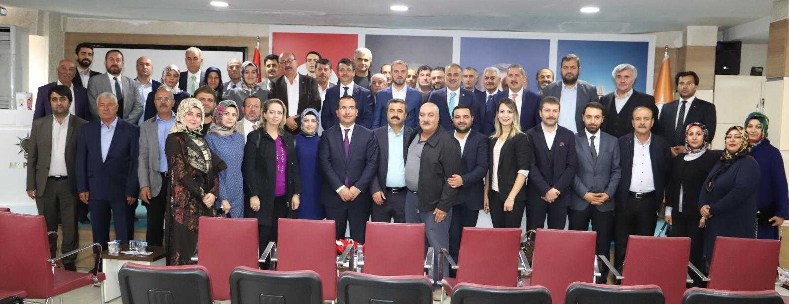 AK Parti Teşkilat Başkanı Kandemir, Van’da